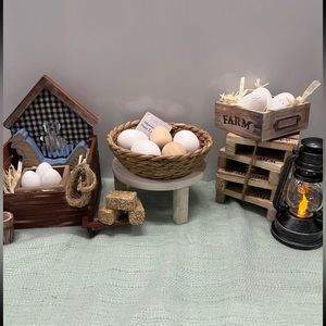 Farmhouse Weaving BASKET & 6 Eggs Decor